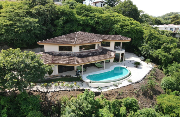 Million dollar home in Costa Rica