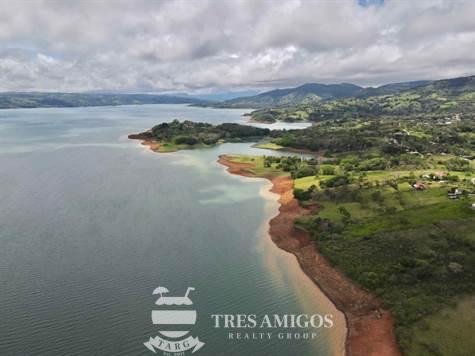 Aerial photo of Lake Arenal
